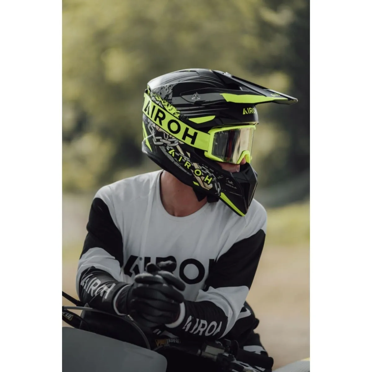 Casque Airoh Wraaap Darkness Mat - Casque Cross