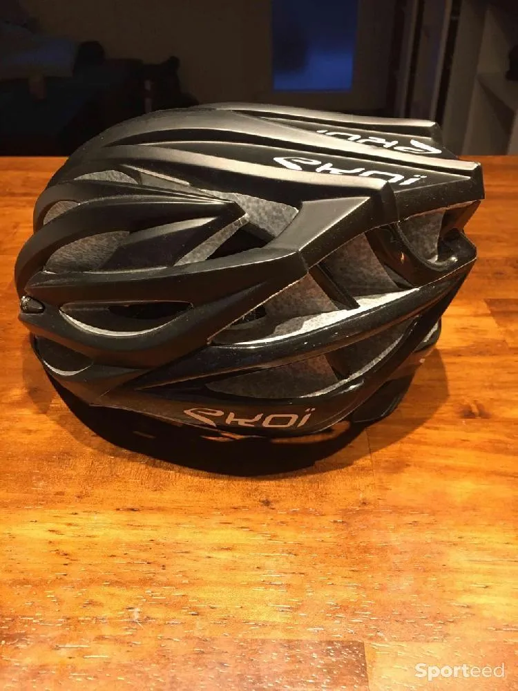 Casque noir ekoï  neuf Ajouté le : 29/05/2021