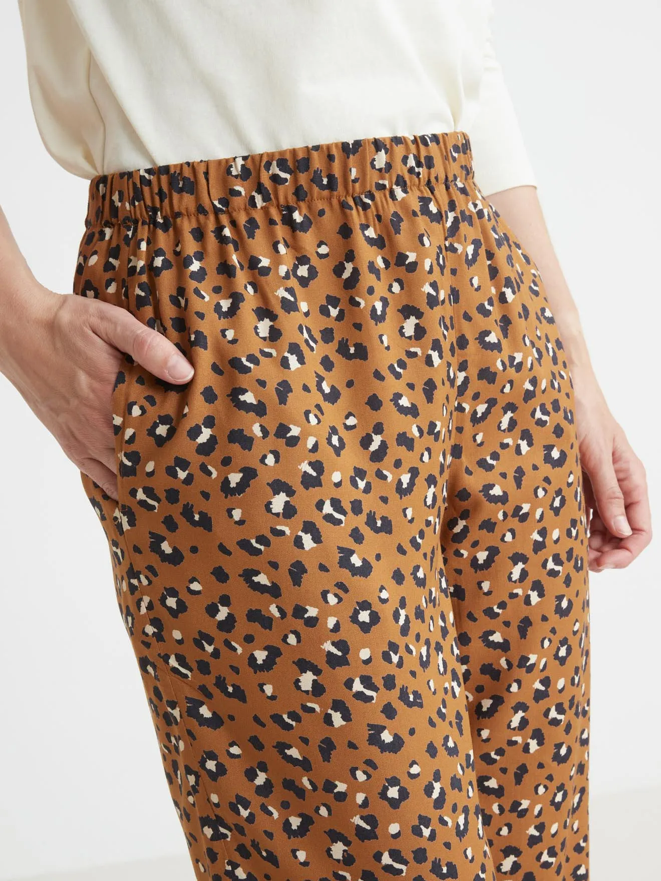 Pantalon entièrement élastiqué