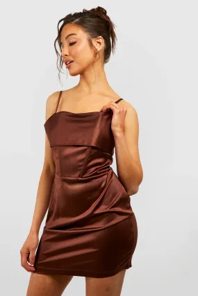Robe corset satinée
