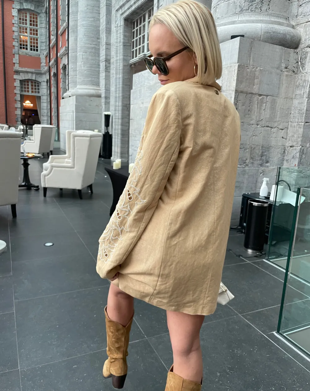 Twinset Blazer avec Broderies Femme Ivoire Tailles 38 Coloris Beige